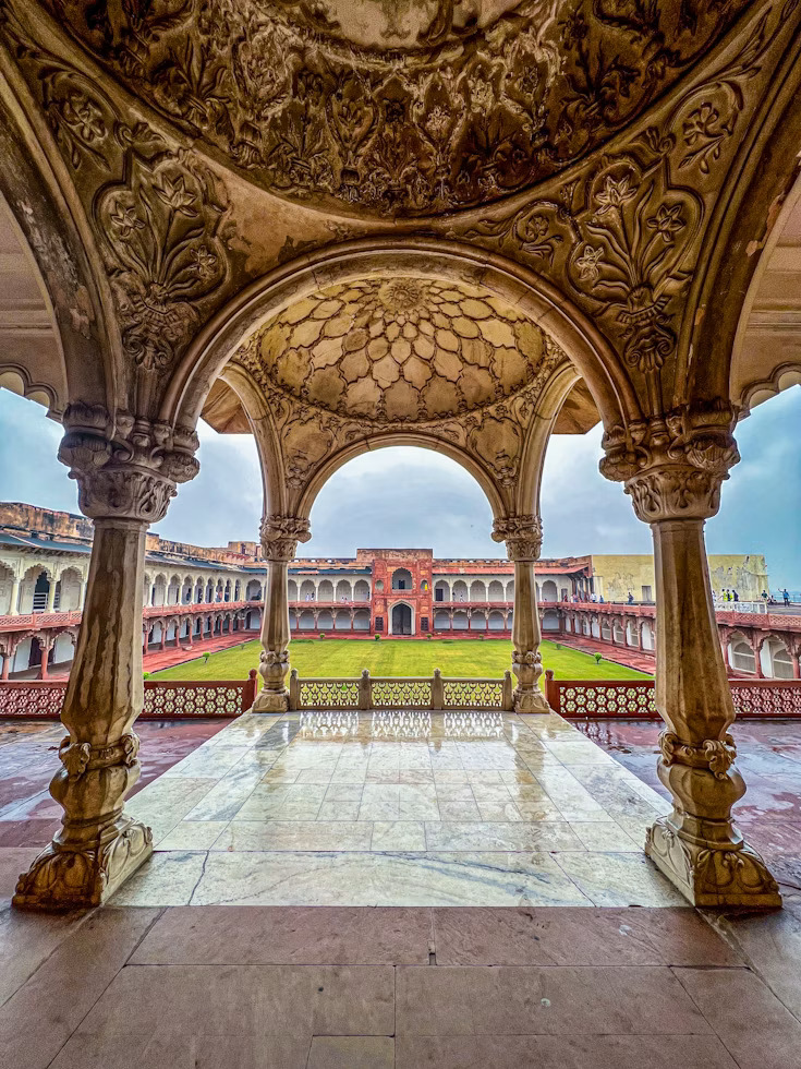 Fort d'Agra, berceau de Voyageurs en Inde